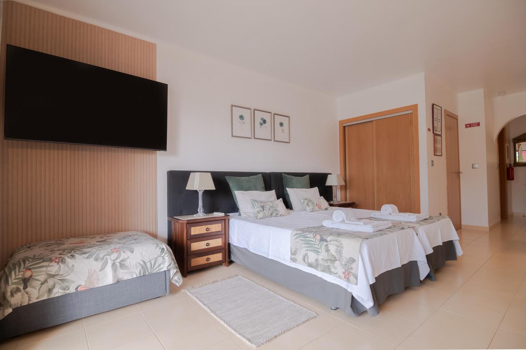 Seacoast Retreat With Pool And Beach Access By Drago Rentals Albufeira Exterior photo